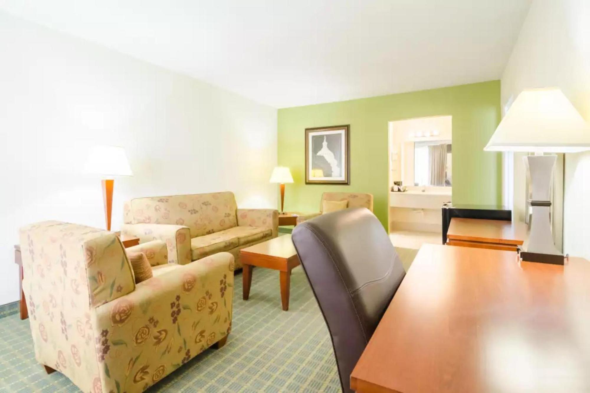 Oyo Hotel Greensboro East I 40 Exteriér fotografie